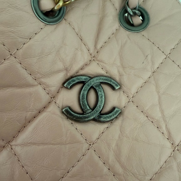 Chanel mini pink drawstring bag - Picture 7 of 10